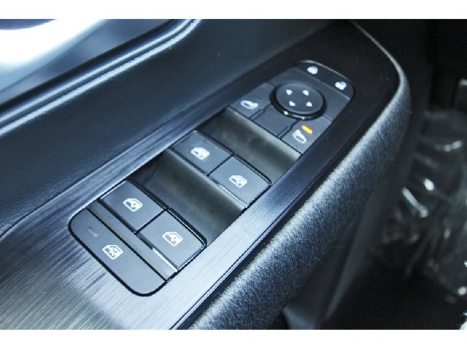 2026 Nissan Kicks SV White at Robbins Nissan