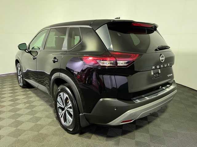 2022 Nissan Rogue SV photo 3