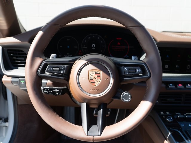 2025 Porsche 911 photo 22
