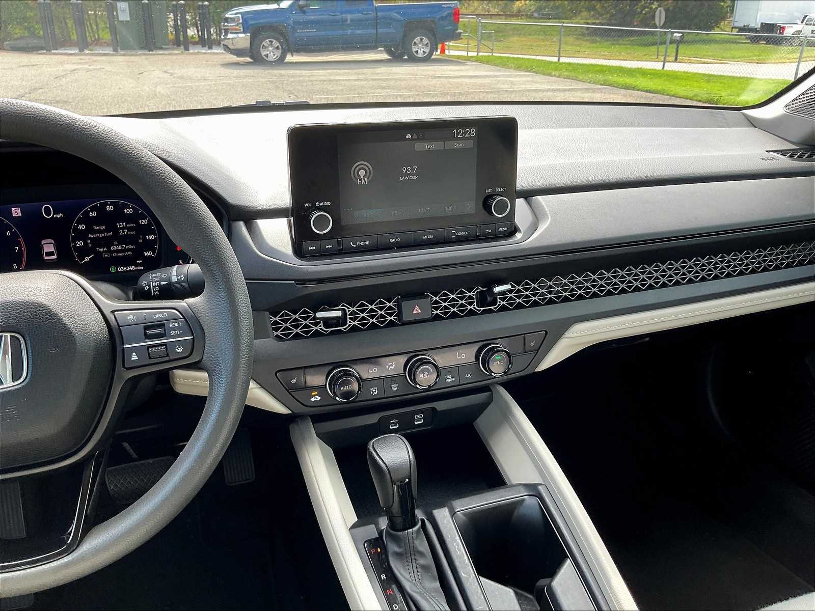 2023 Honda Accord 1.5T EX photo 18