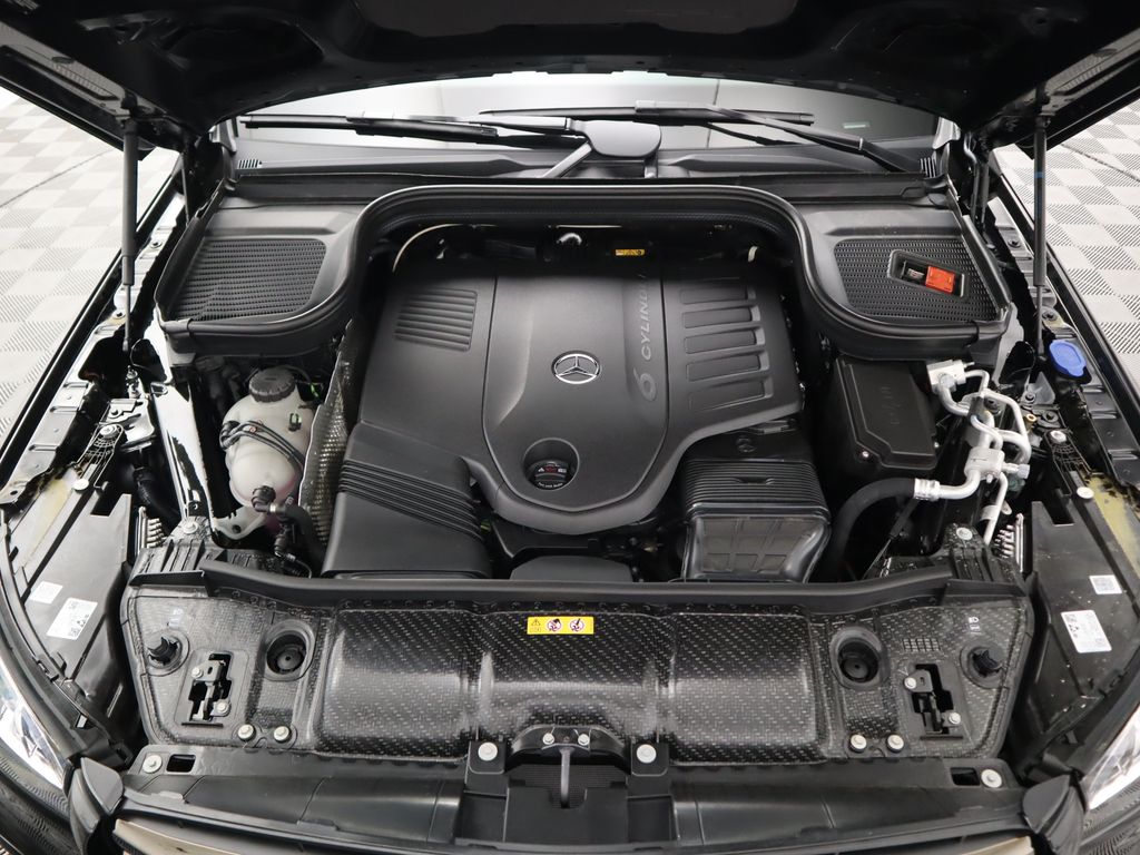 2025 Mercedes Benz GLS 450 4MATIC photo 32