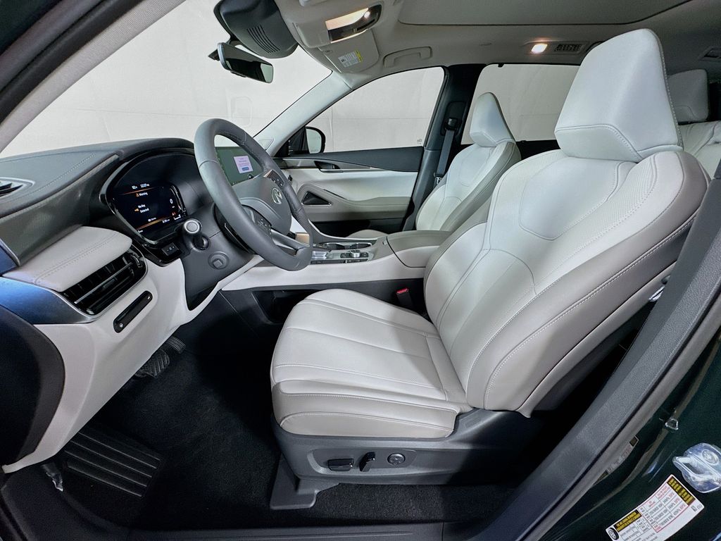2026 Infiniti QX60 Luxe photo 23
