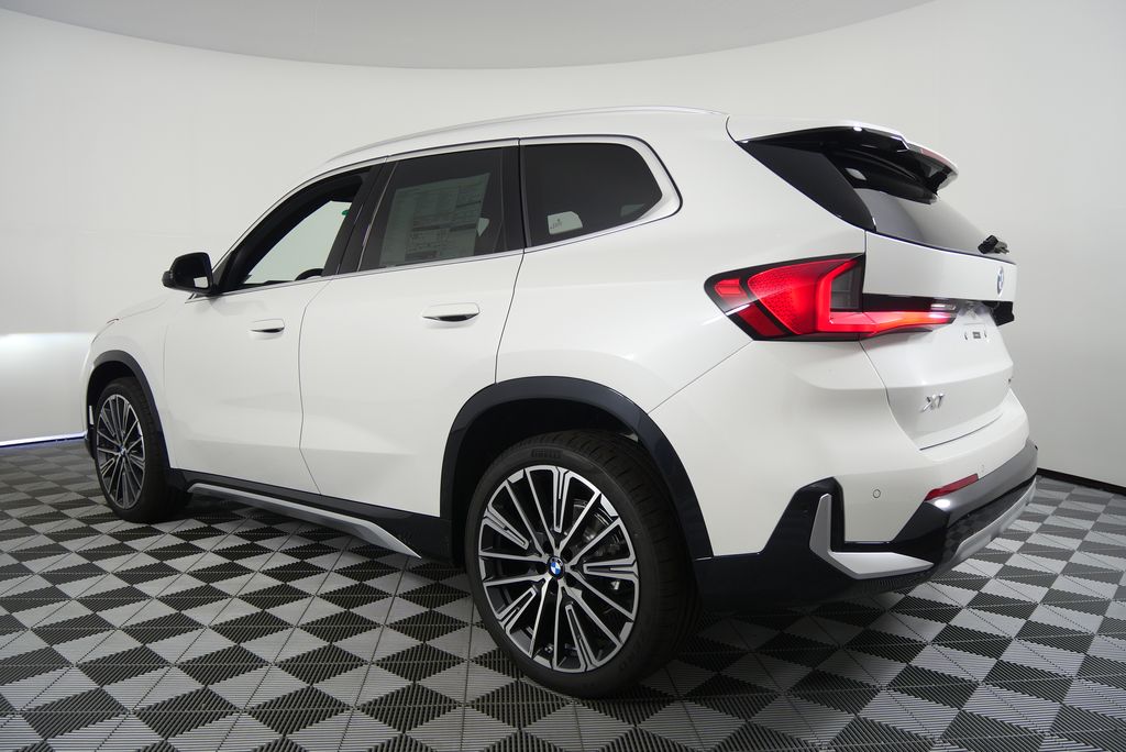 2025 Bmw X1 XDrive28i photo 3