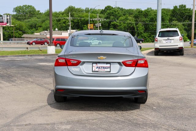 Used 2023 Sterling Gray Metallic Chevrolet LT image 5