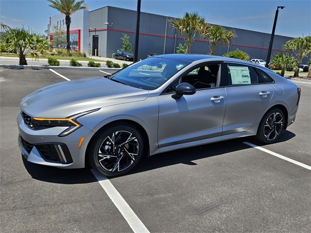 2025 Kia K5 GT-Line photo 2
