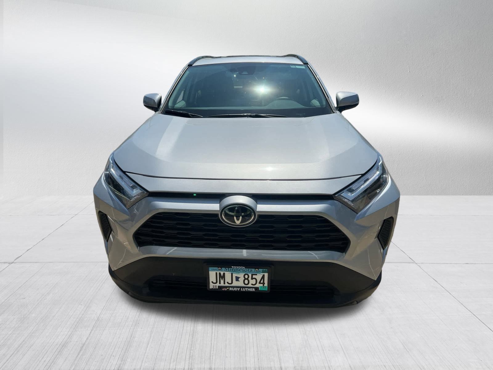 Used 2022 Toyota RAV4 XLE with VIN 2T3P1RFV2NW290747 for sale in Golden Valley, Minnesota