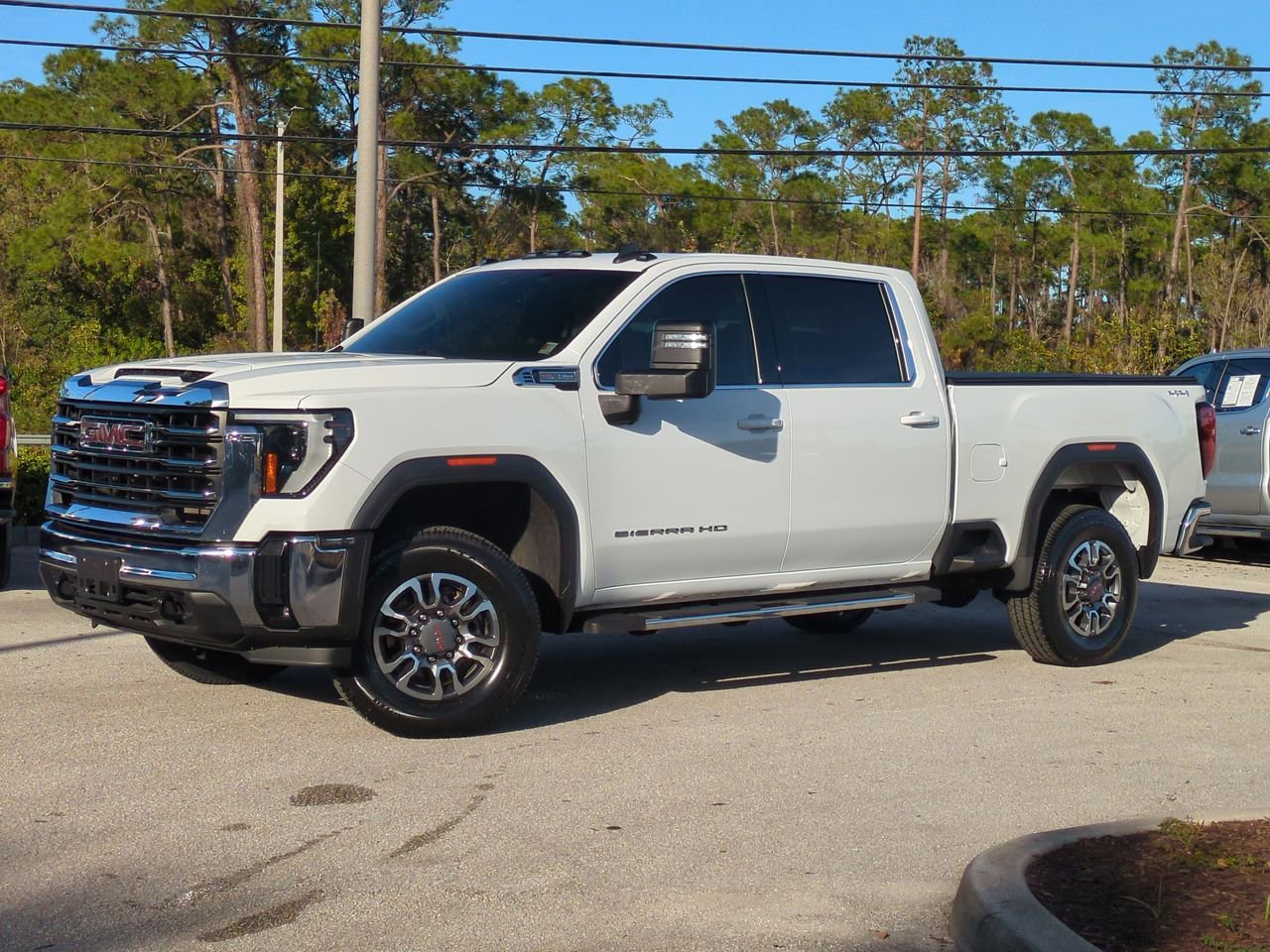 2024 GMC Sierra 2500HD SLE's photo