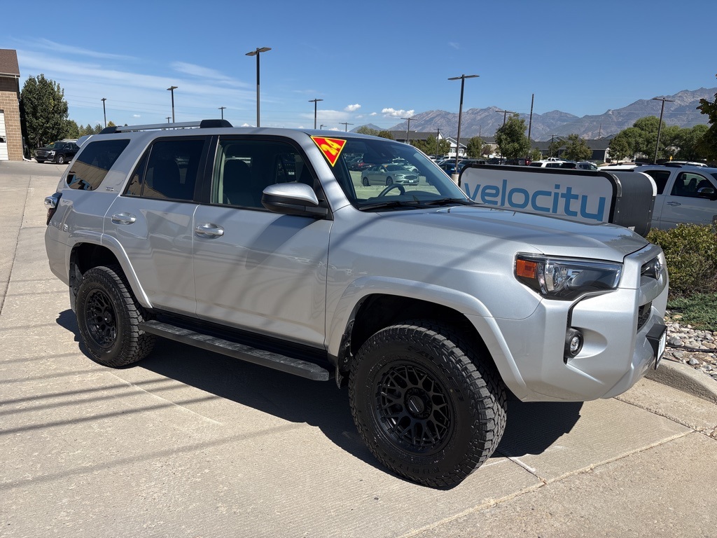 2024 Toyota 4Runner SR5's photo