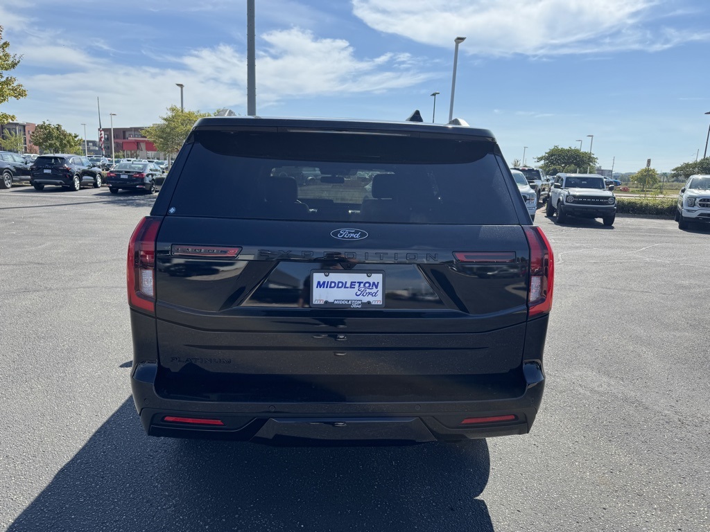 2025 Ford Expedition Platinum photo 3