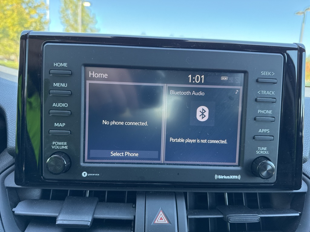 2021 Toyota RAV4 Hybrid LE photo 12