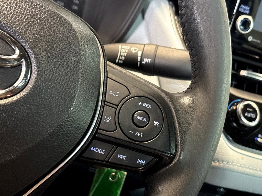 2022 Toyota Corolla LE photo 15