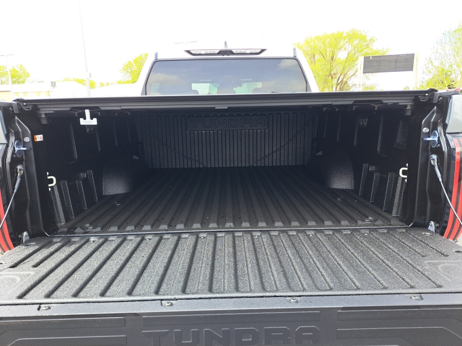 2025 Toyota Tundra Platinum CrewMax photo 7