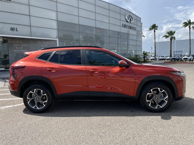 2024 Chevrolet Trax LT photo 4