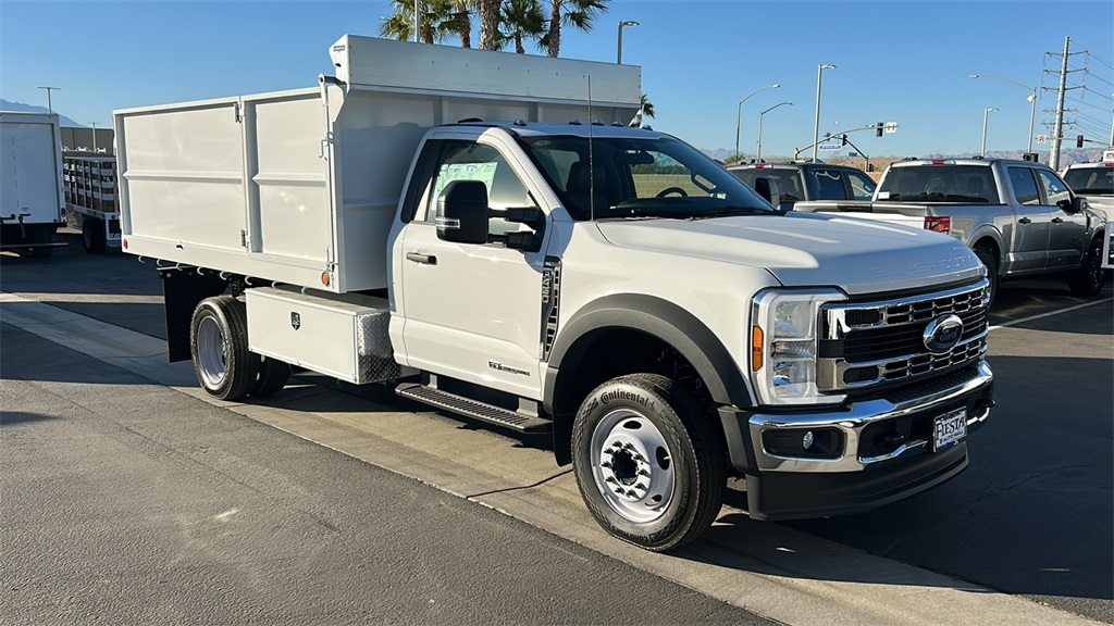 2024 Ford F-450 Super Duty Chassis Cab XL's photo