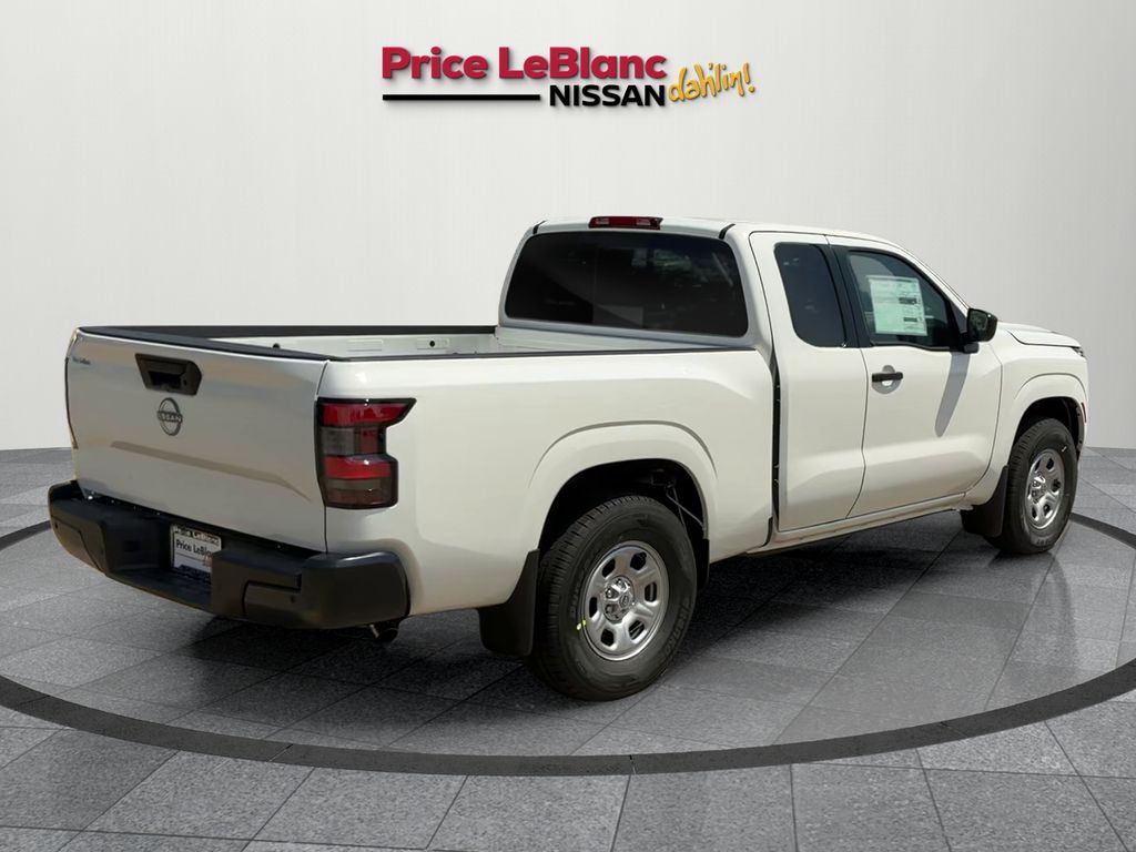 2026 Nissan Frontier King Cab S photo 5