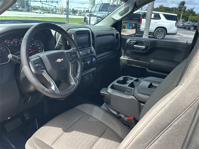 2022 Chevrolet Silverado 1500 LT photo 14
