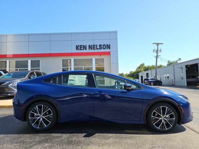 2026 Toyota Prius XLE photo 10