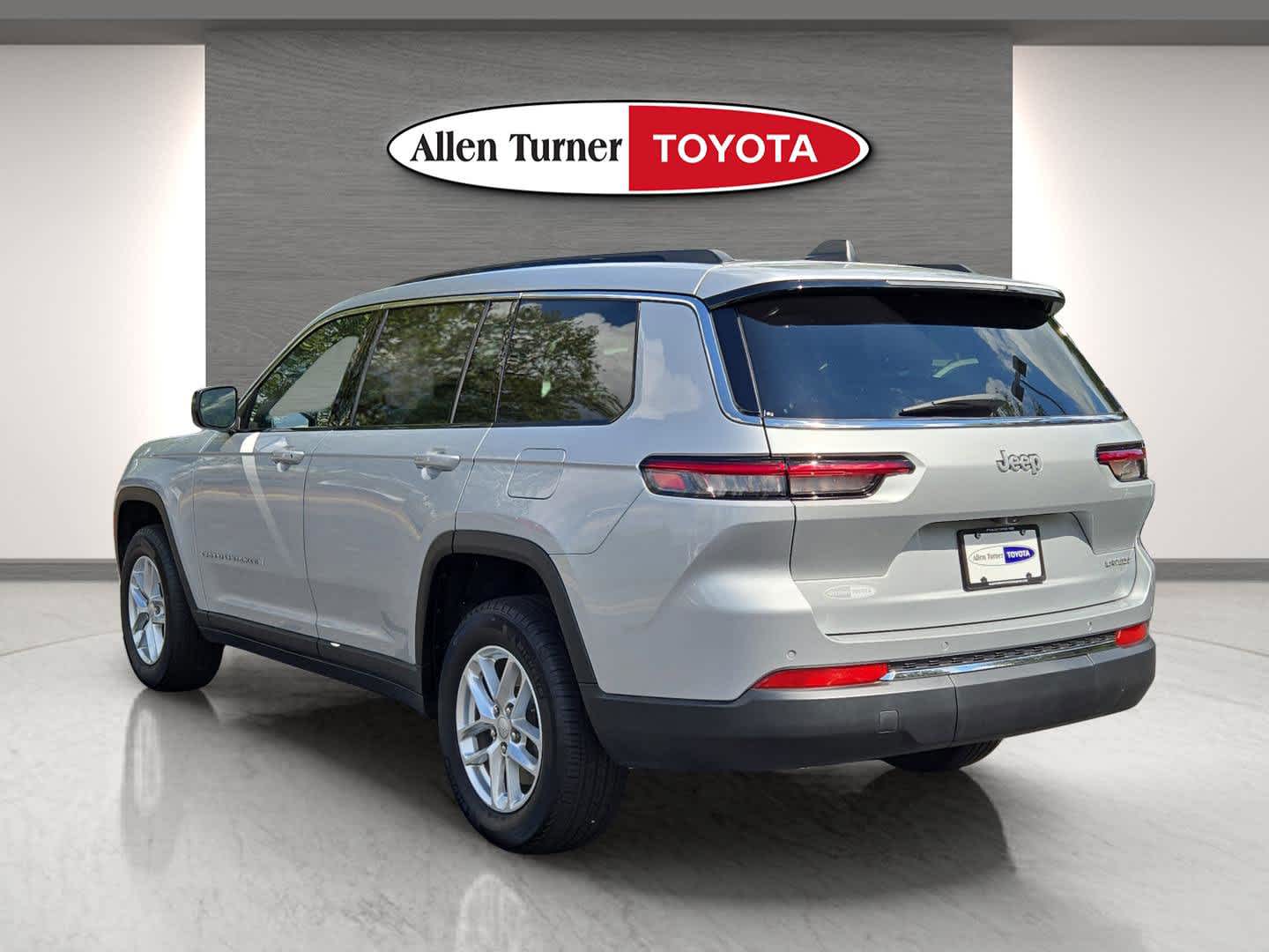 2024 Jeep Grand Cherokee Laredo X photo 9