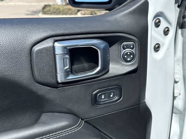 2022 Jeep Wrangler Unlimited Rubicon 4xe photo 5