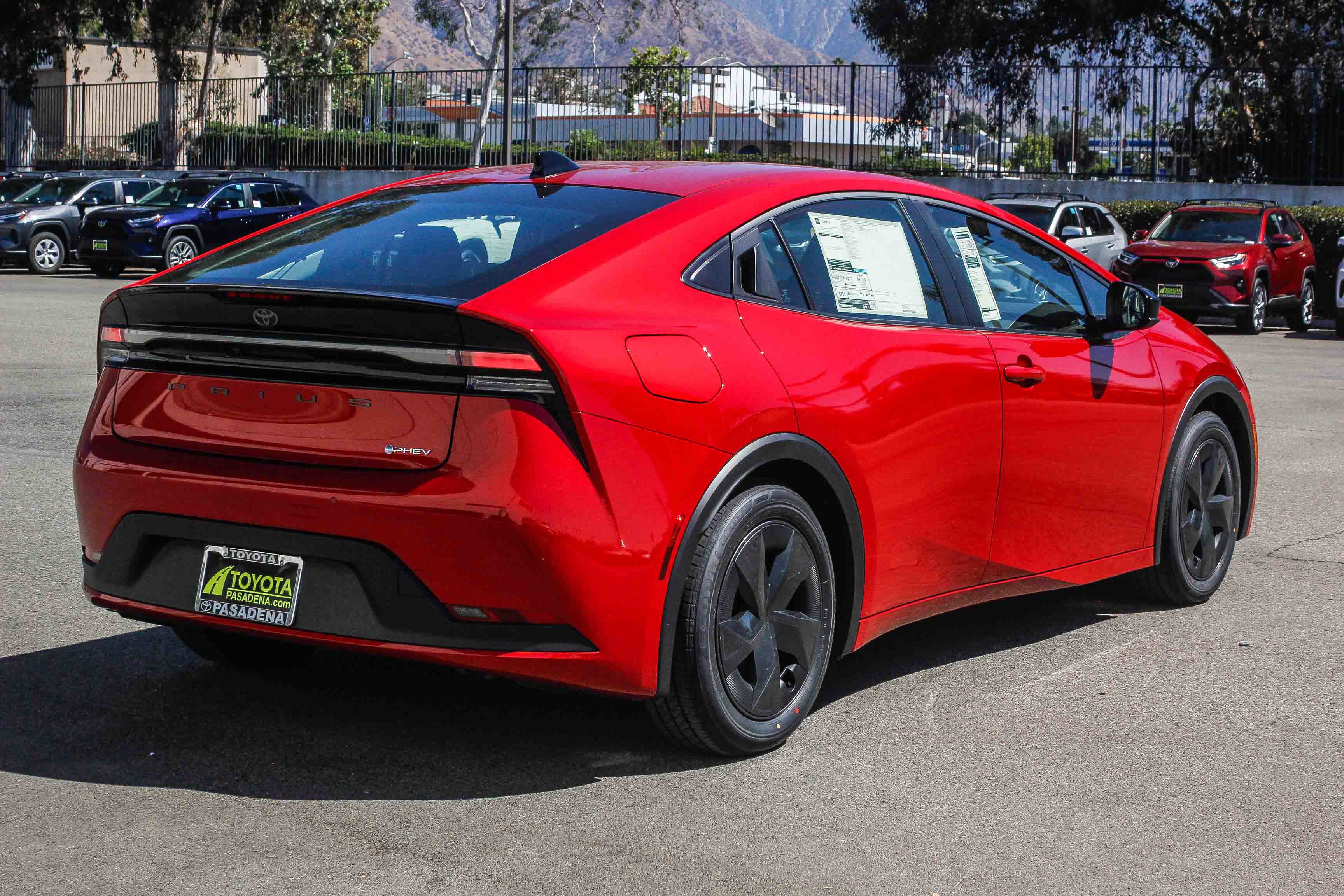 2026 Toyota Prius Plug-in Hybrid SE photo 6
