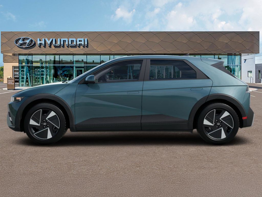 2025 Hyundai Ioniq 5 SE photo 3