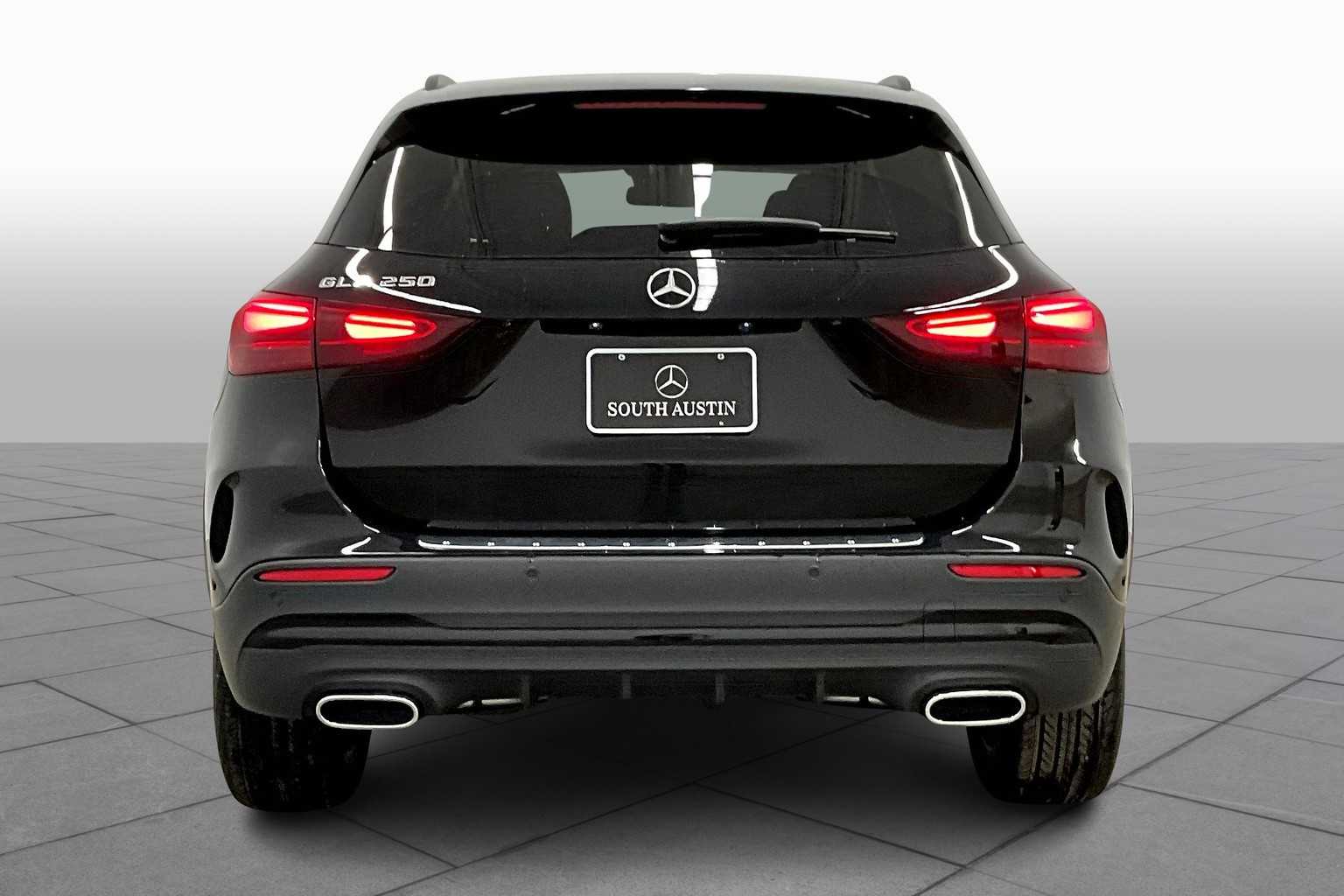 2025 Mercedes Benz GLA 250 photo 4