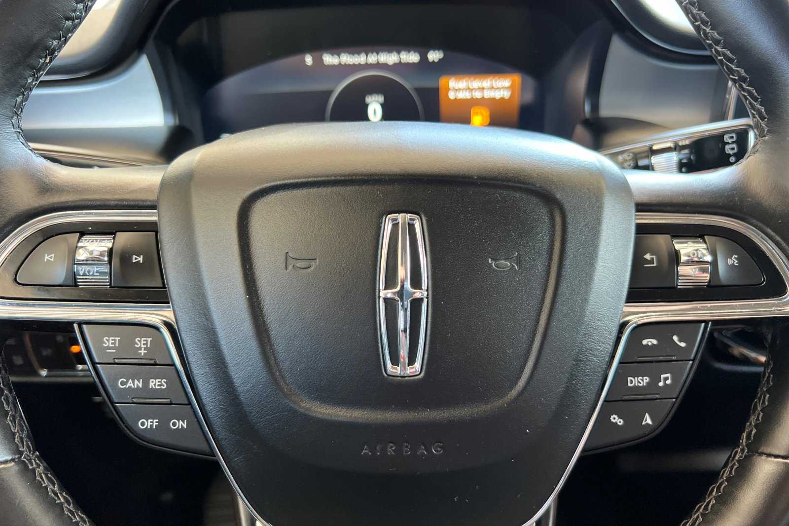 2021 Lincoln Nautilus Standard photo 24