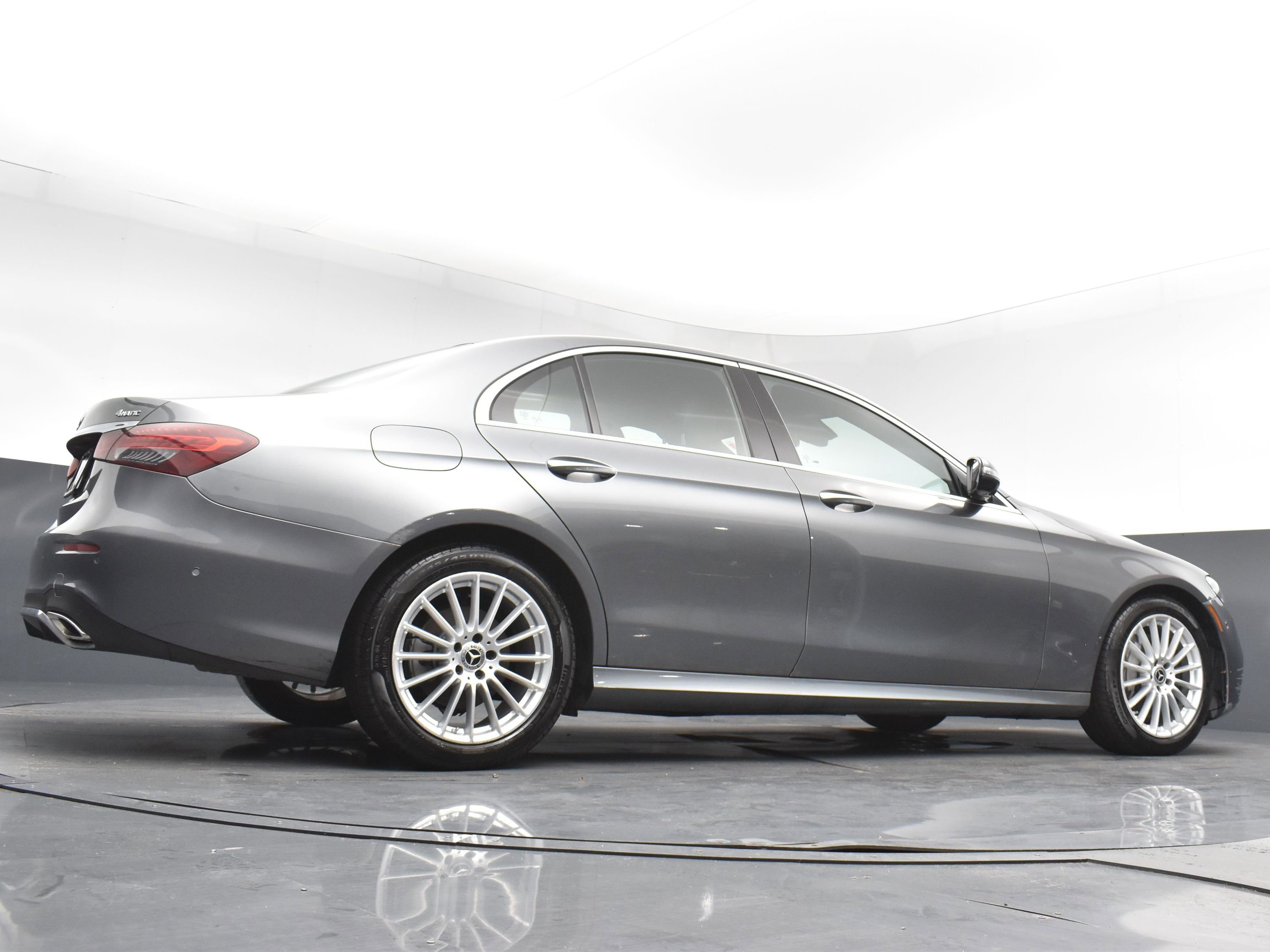 2022 Mercedes Benz E 350 4MATIC Sedan photo 22