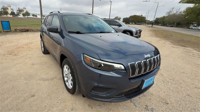 Used 2020 Jeep Cherokee Latitude with VIN 1C4PJLCB4LD511699 for sale in Seguin, TX
