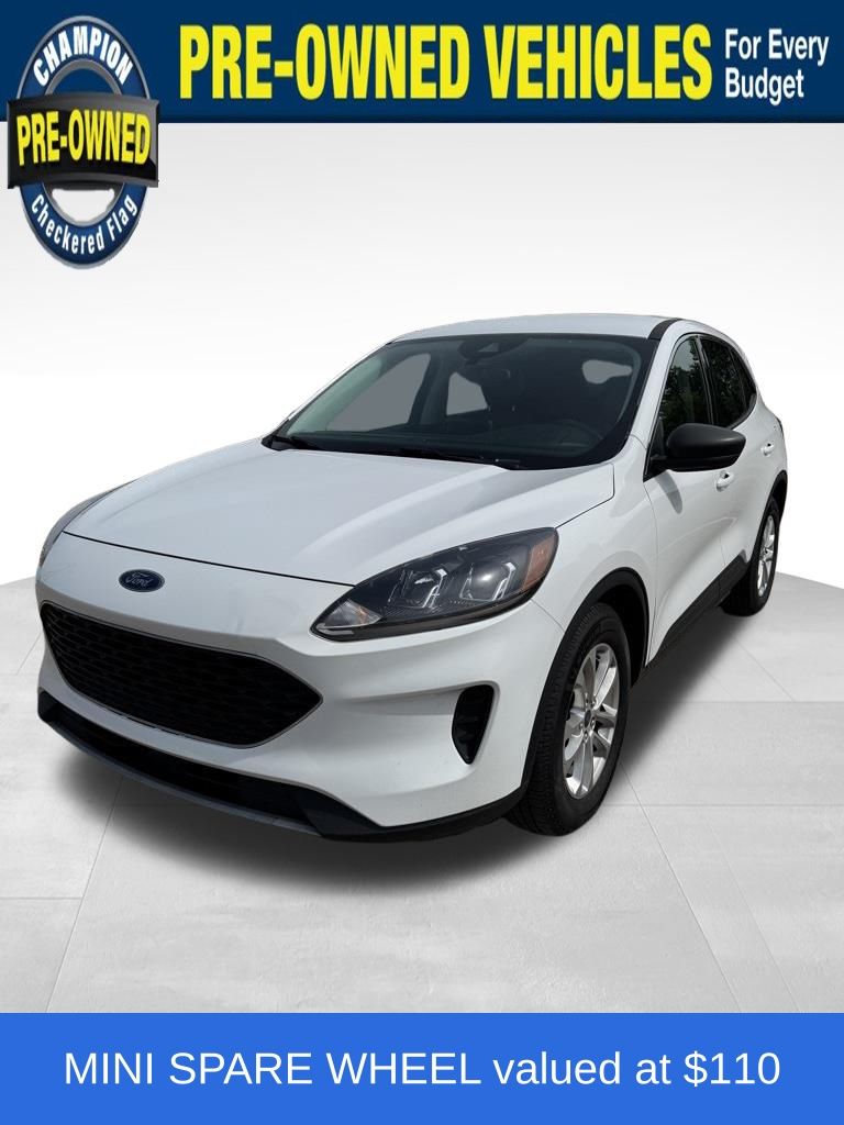 2022 Ford Escape SE's photo