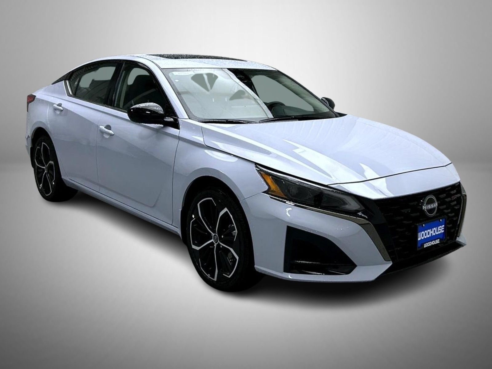 2025 Nissan Altima 2.5 SR photo 3