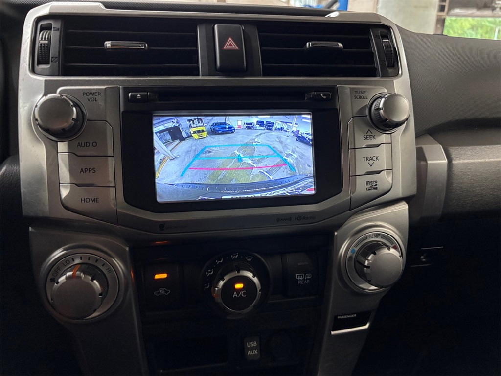 2017 Toyota 4Runner SR5 Premium photo 25