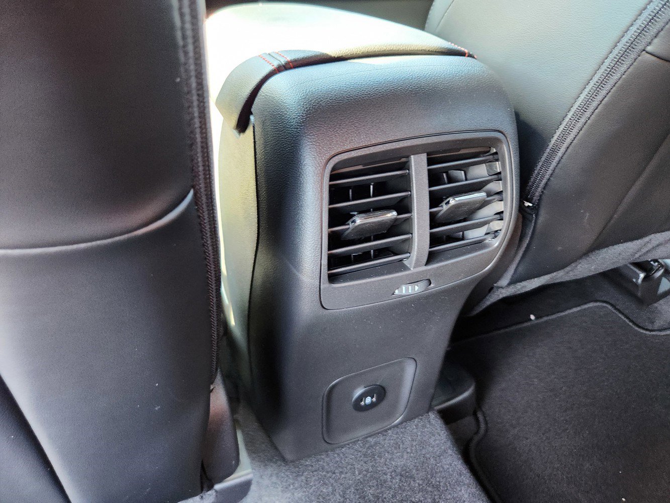 2025 Ford Escape ST-Line photo 19
