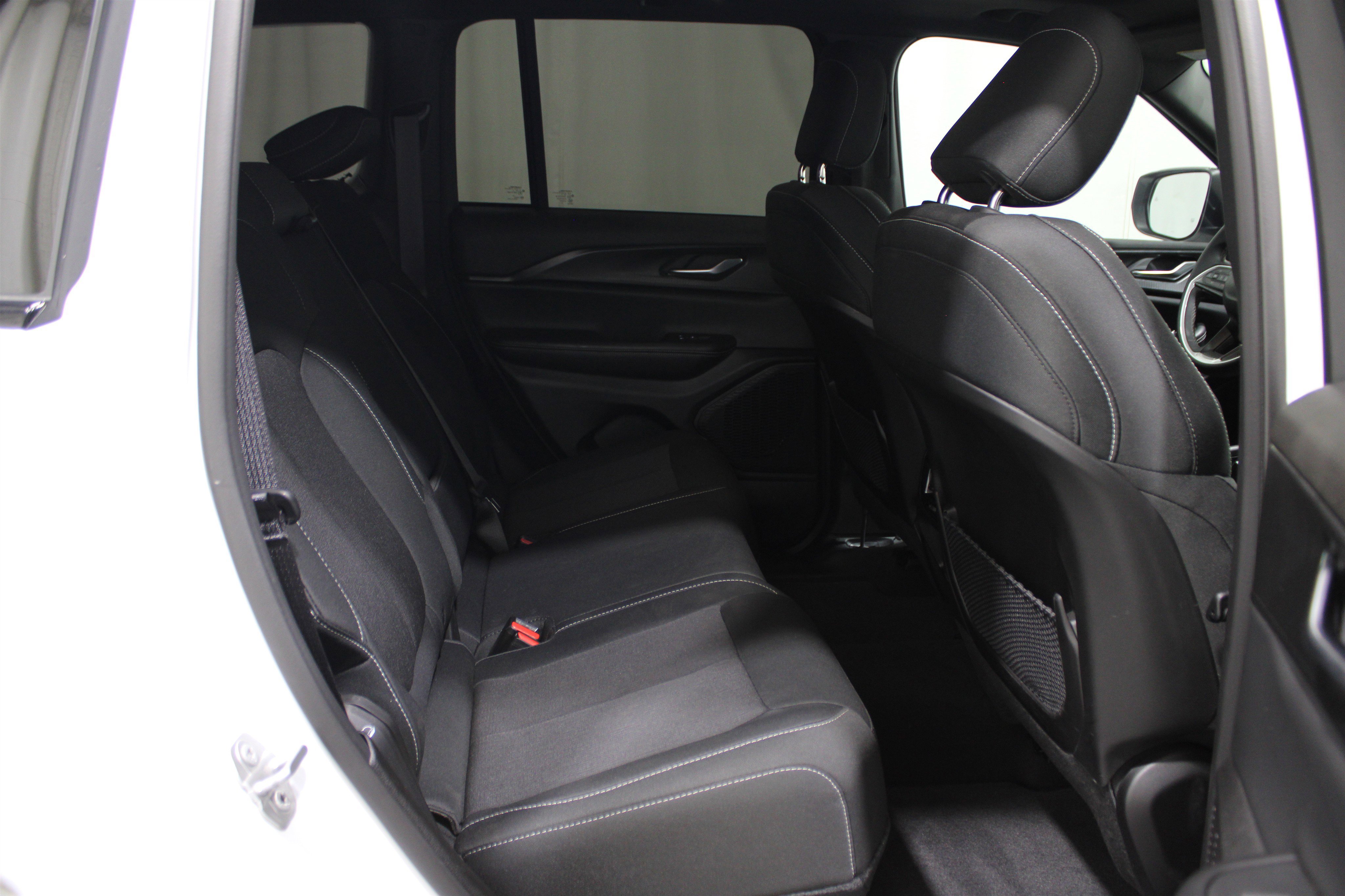2024 Jeep Grand Cherokee Laredo X photo 21