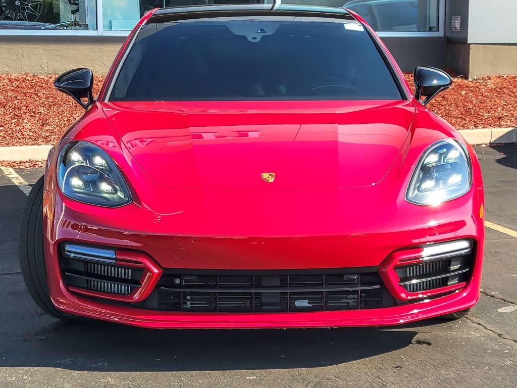 2022 Porsche Panamera GTS photo 4