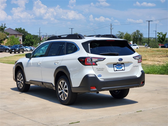 2025 Subaru Outback Premium photo 3