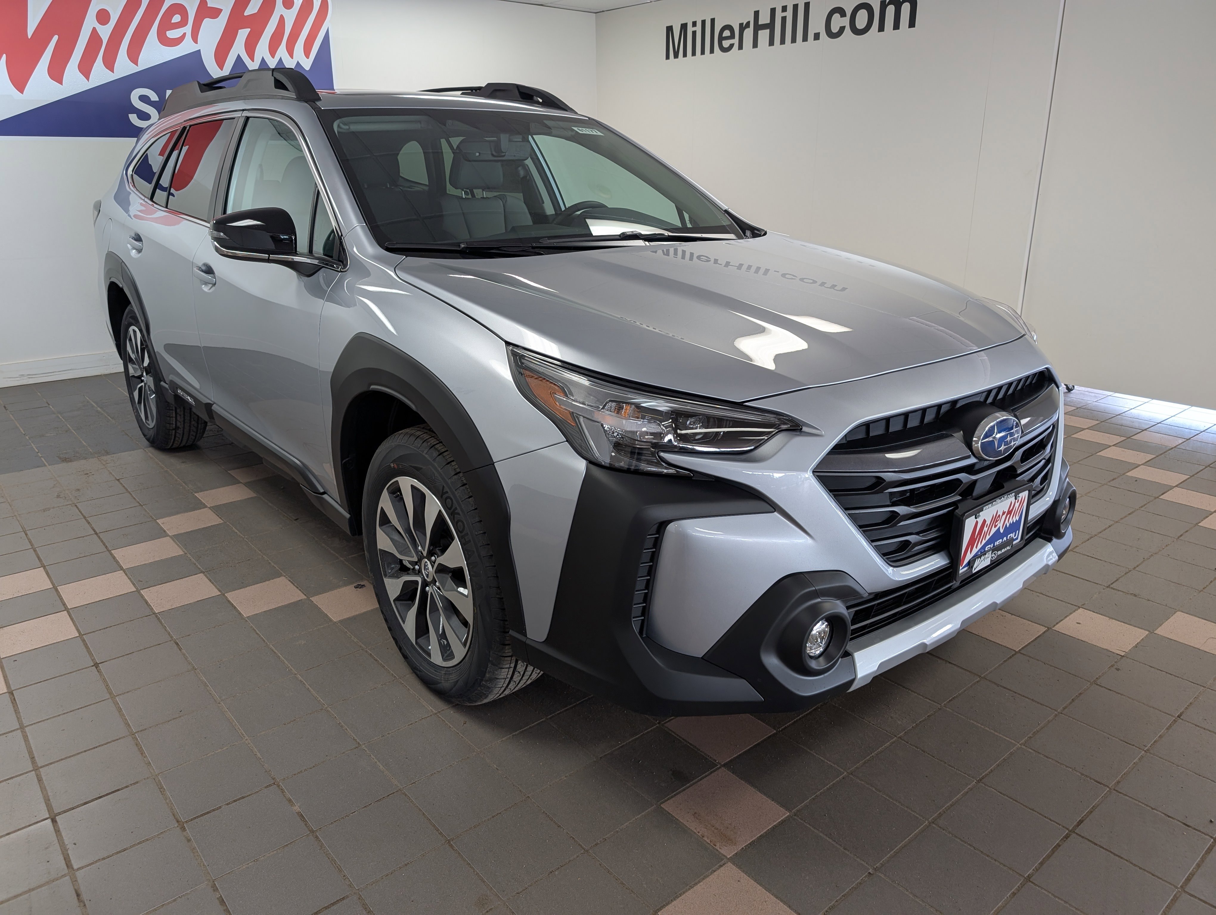 2025 Subaru Outback Limited photo 4
