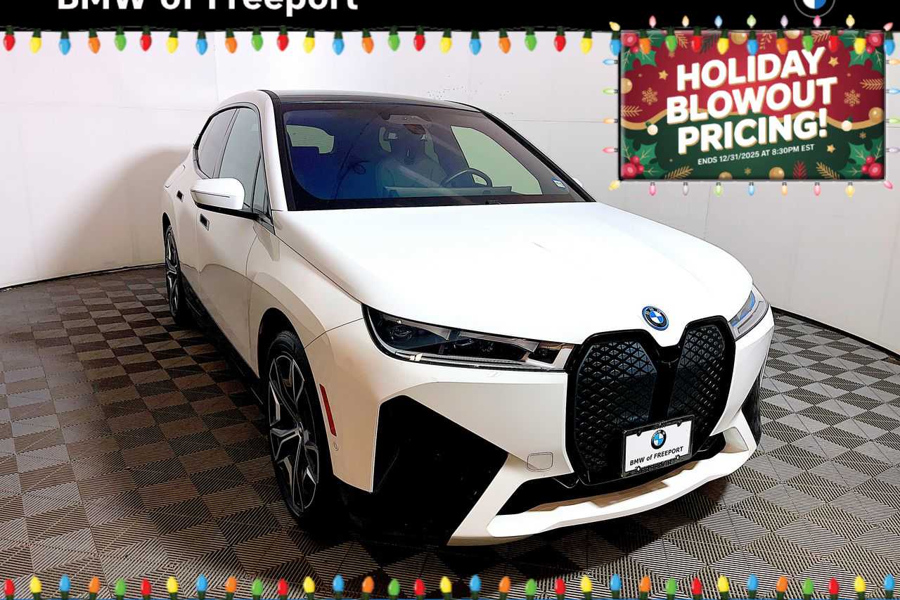 2023 BMW iX Base's photo