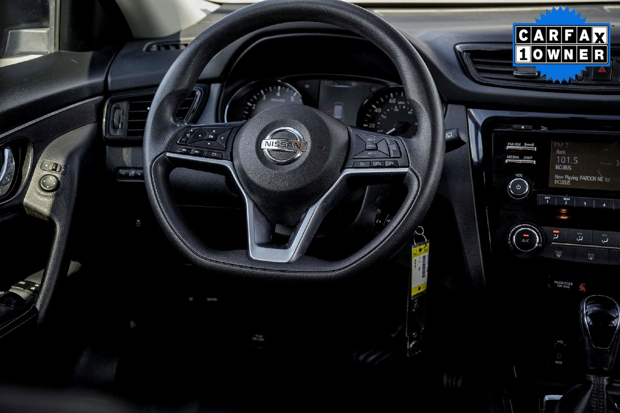 2017 Nissan Rogue S photo 20