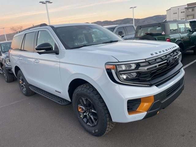 2025 Ford Expedition Tremor's photo