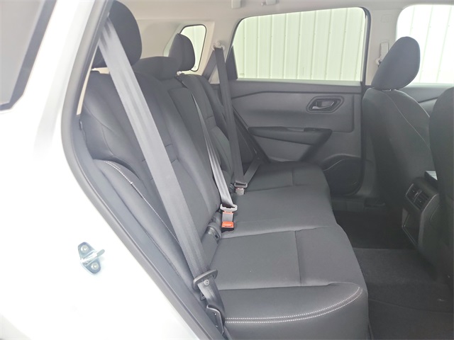 2025 Nissan Rogue S photo 34