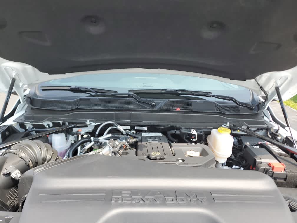 2025 Ram 5500 Tradesman photo 11