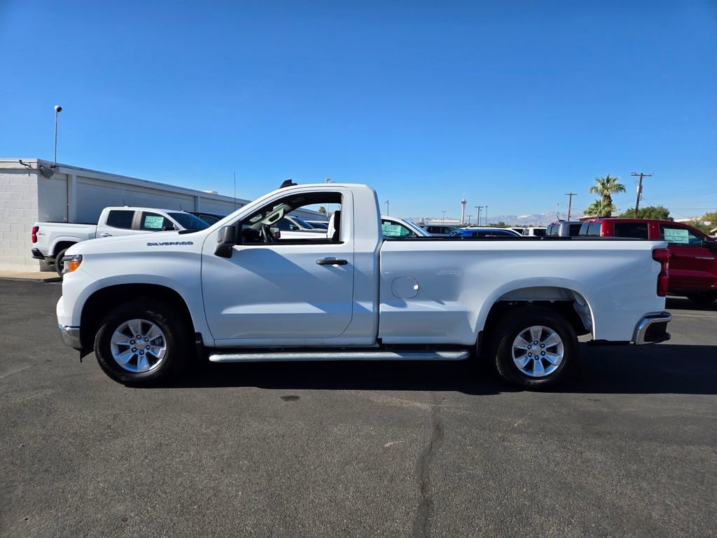 2024 Chevrolet Silverado 1500 photo 3