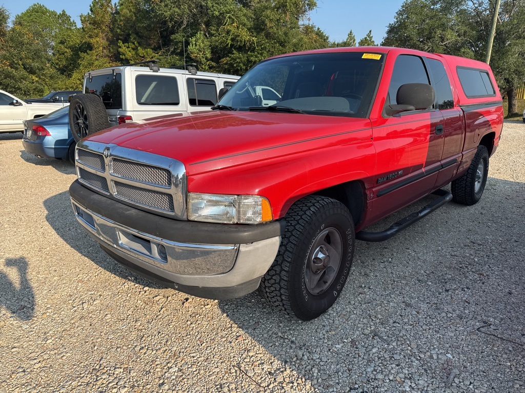 2001 Dodge Ram SLT photo 2
