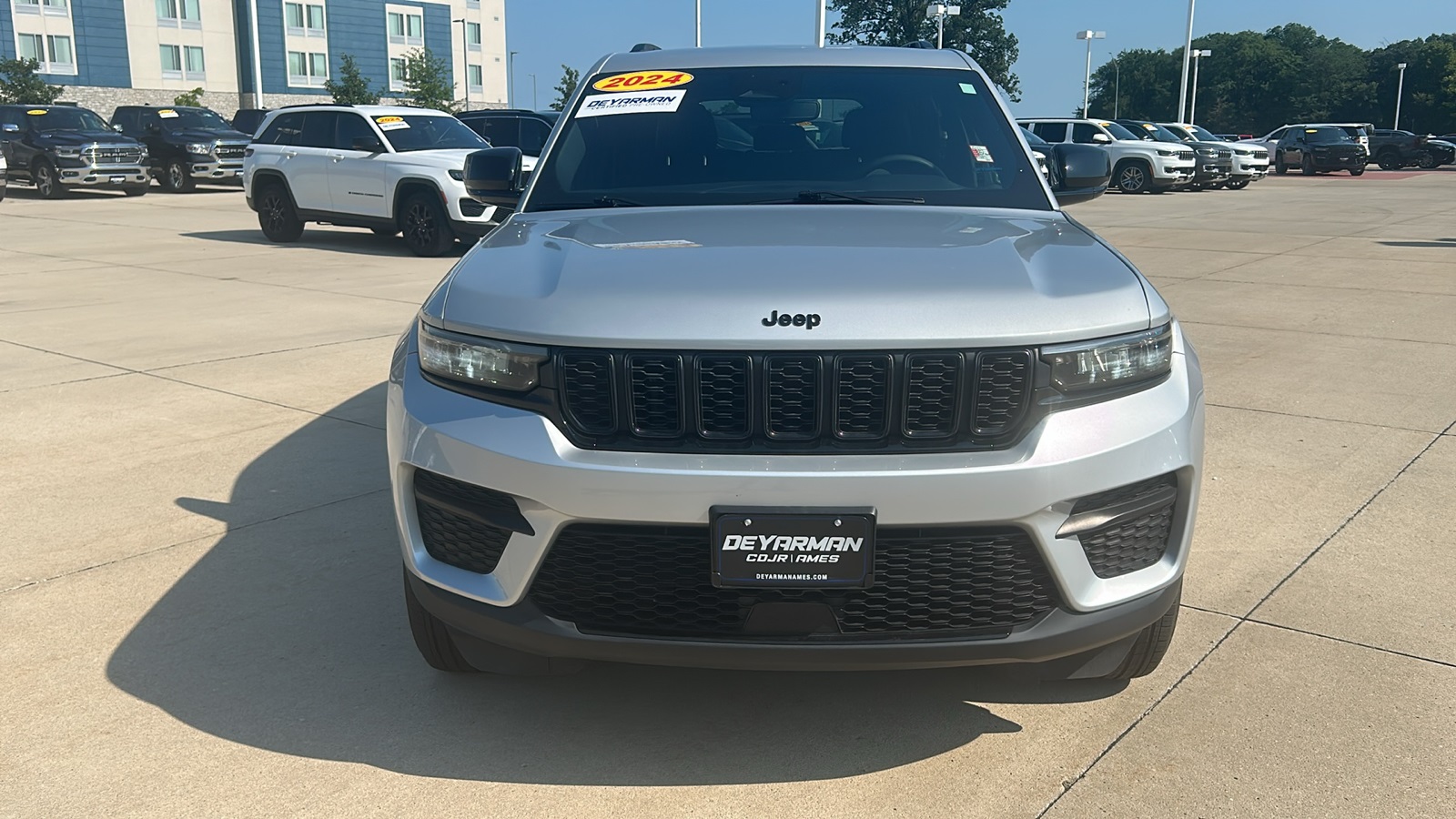 2024 Jeep Grand Cherokee Altitude X photo 8