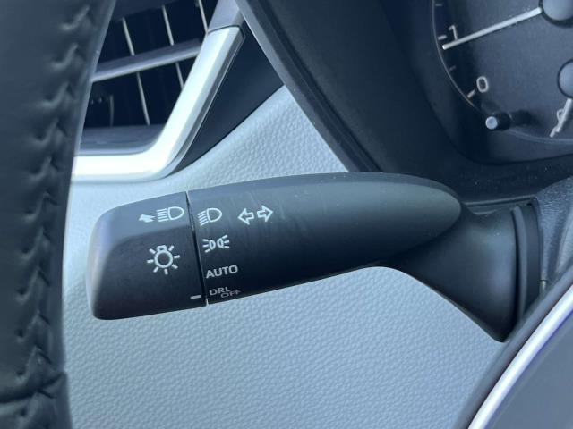 2023 Toyota Corolla SE photo 19