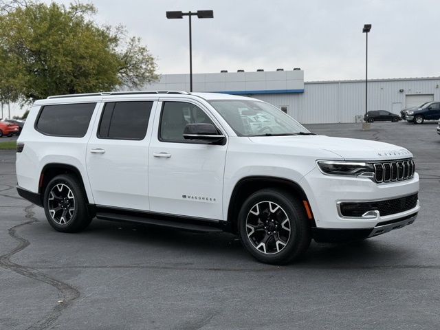 2025 Jeep Wagoneer L Series III's photo