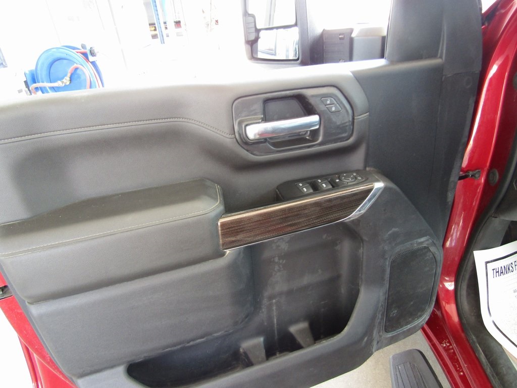 2022 Chevrolet Silverado 3500HD LT photo 18