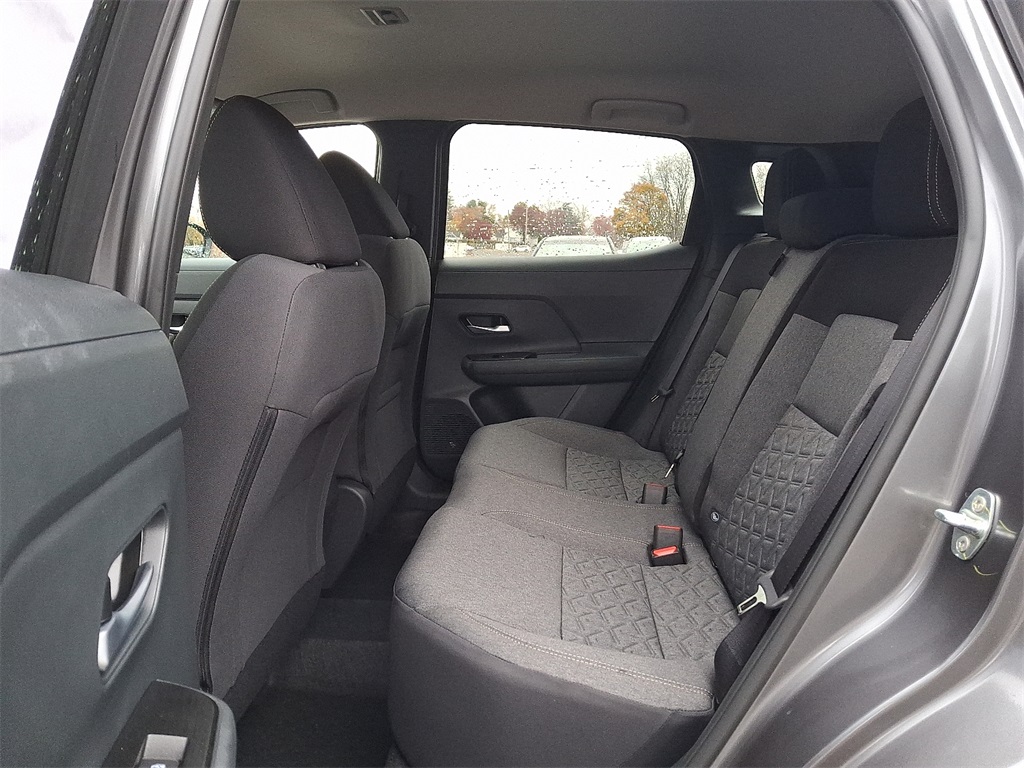 2026 Nissan Kicks SV photo 4