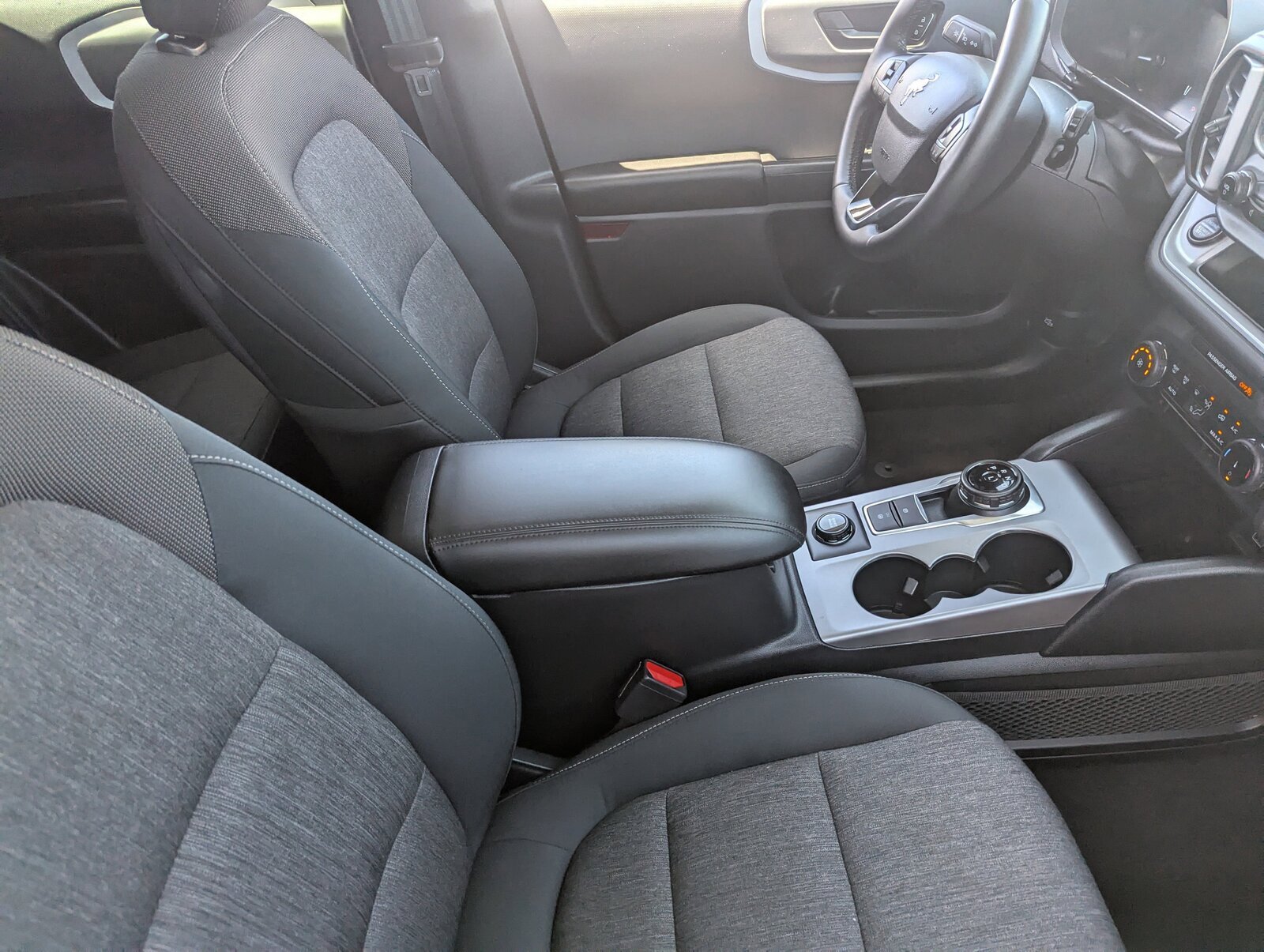 2024 Ford Bronco Big Bend photo 3